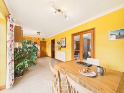 Parc Yr Eglwys, Dinas Cross, SA42
