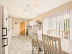 Lon Yr Ysgol, Blaenporth, SA43