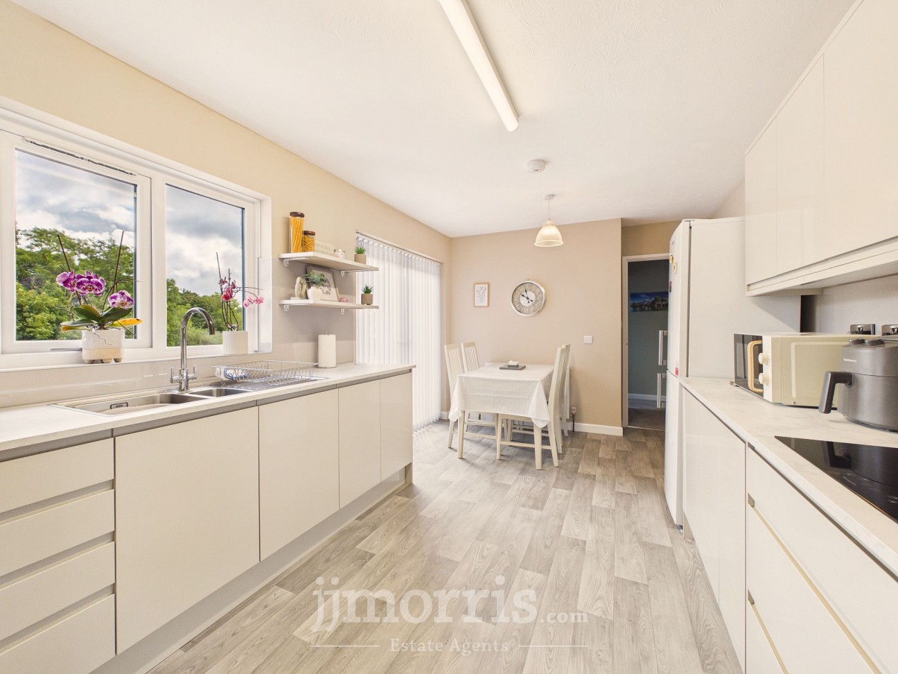 Lon Yr Ysgol, Blaenporth, SA43