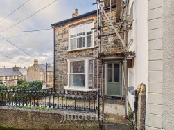 Upper West Street, Newport, SA42