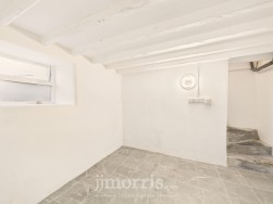 Upper West Street, Newport, SA42