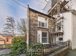 Upper West Street, Newport, SA42