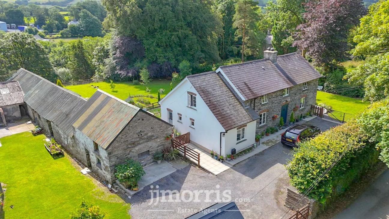 Llanfyrnach, SA35
