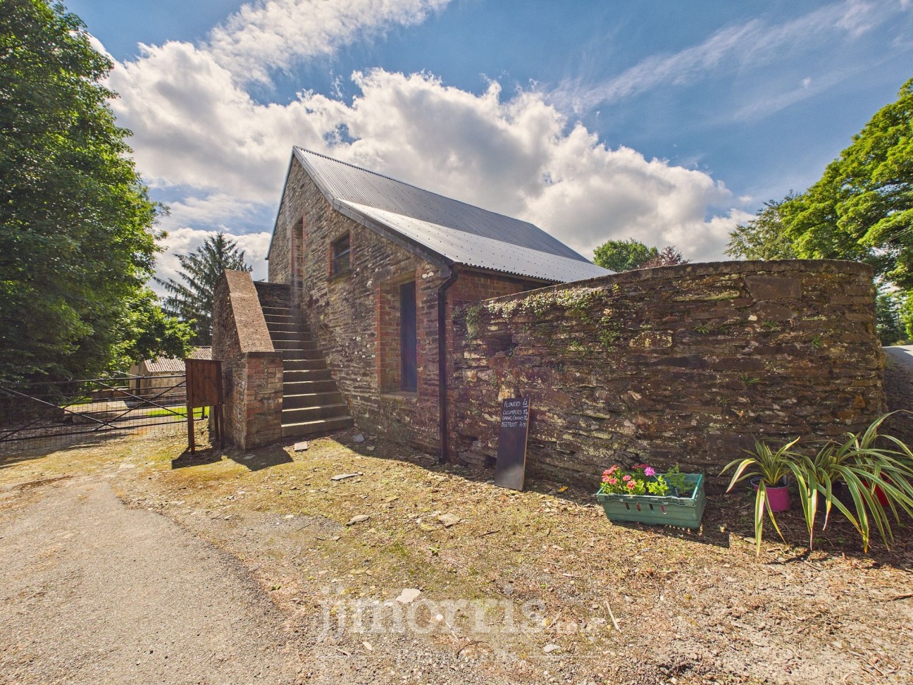 Llanfyrnach, SA35