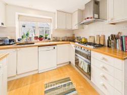 1A Feidr Eglwys, Newport, SA42