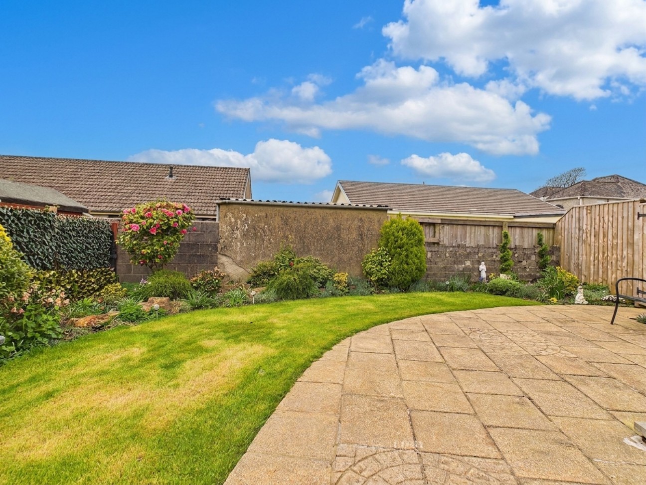 Fairbush Close, Crundale, SA62