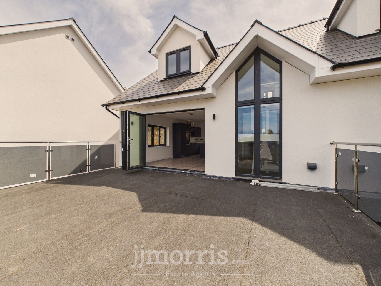 Dolphin Court, New Quay, SA45