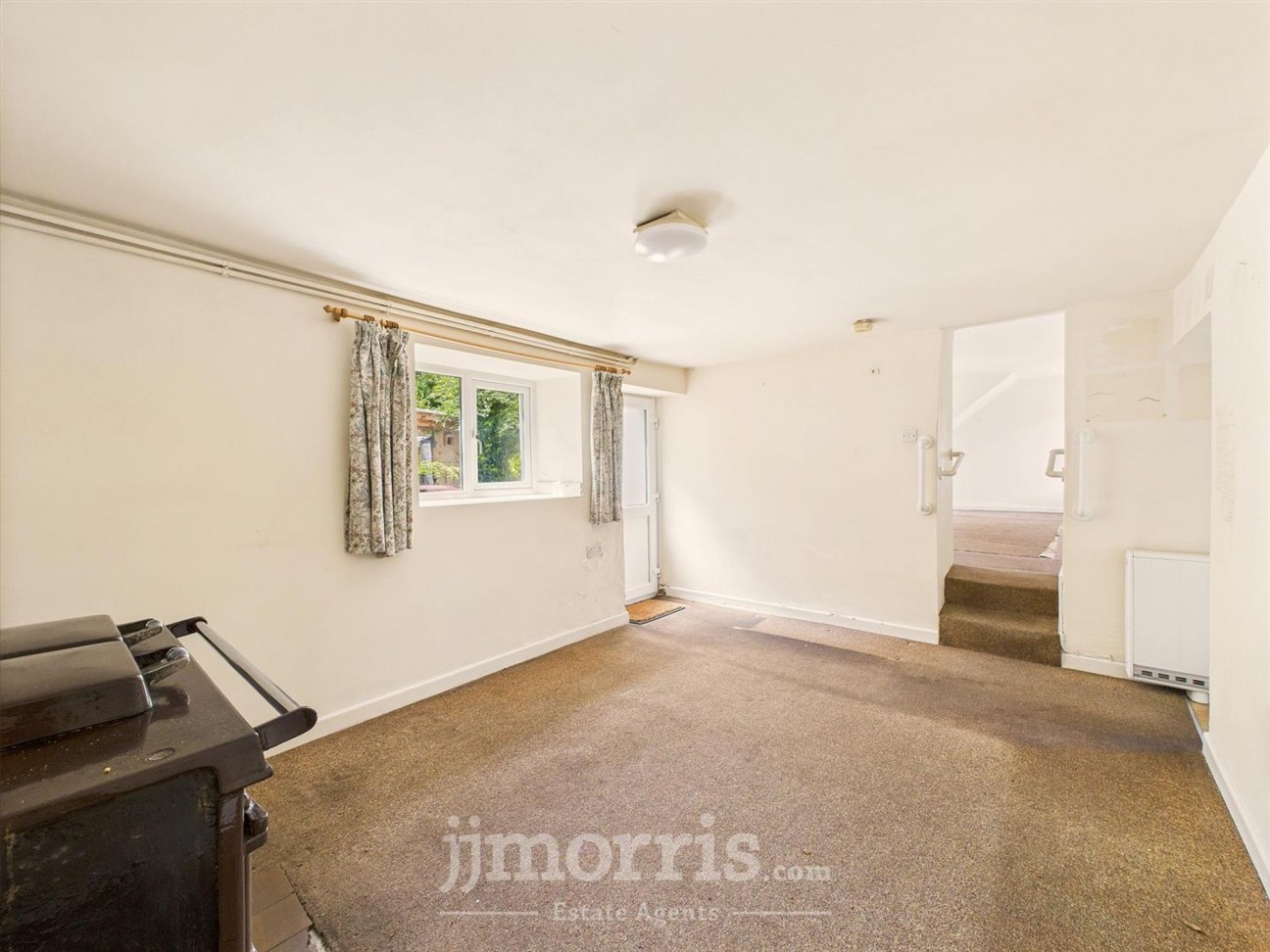 Long Street, Newport, SA42