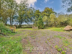 Maenclochog, Clynderwen, SA66