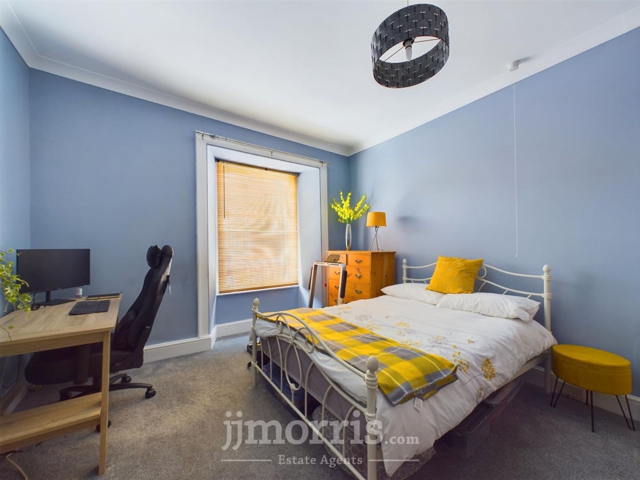 High Street, Fishguard, SA65