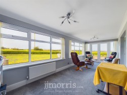 Lon Yr Ysgol, Blaenporth, SA43