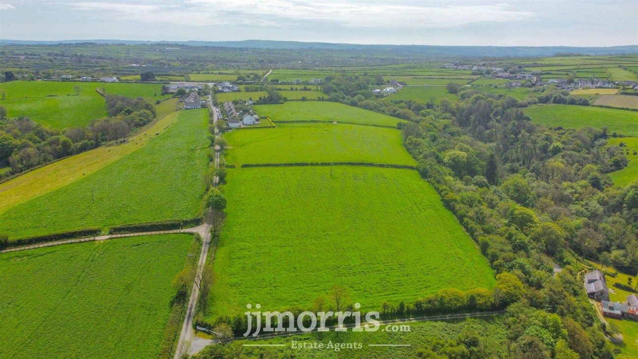 Lon Yr Ysgol, Blaenporth, SA43