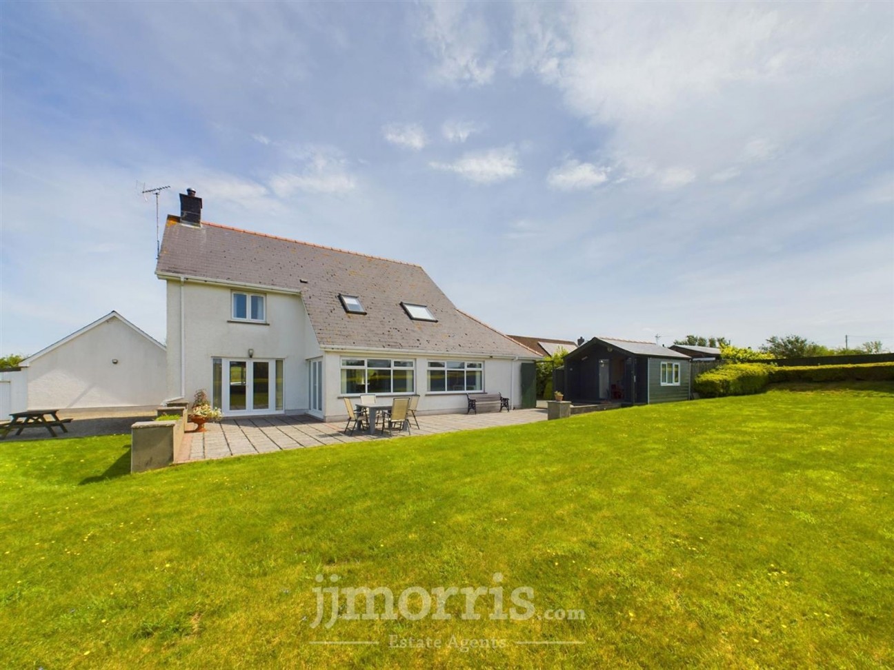 Lon Yr Ysgol, Blaenporth, SA43