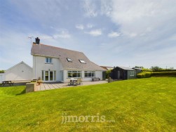 Lon Yr Ysgol, Blaenporth, SA43