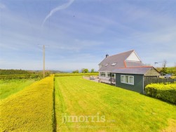 Lon Yr Ysgol, Blaenporth, SA43