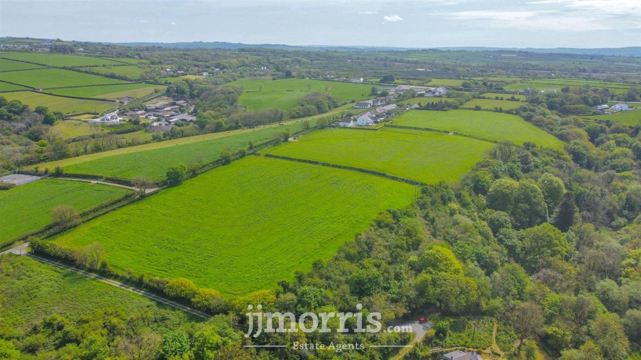 Lon Yr Ysgol, Blaenporth, SA43