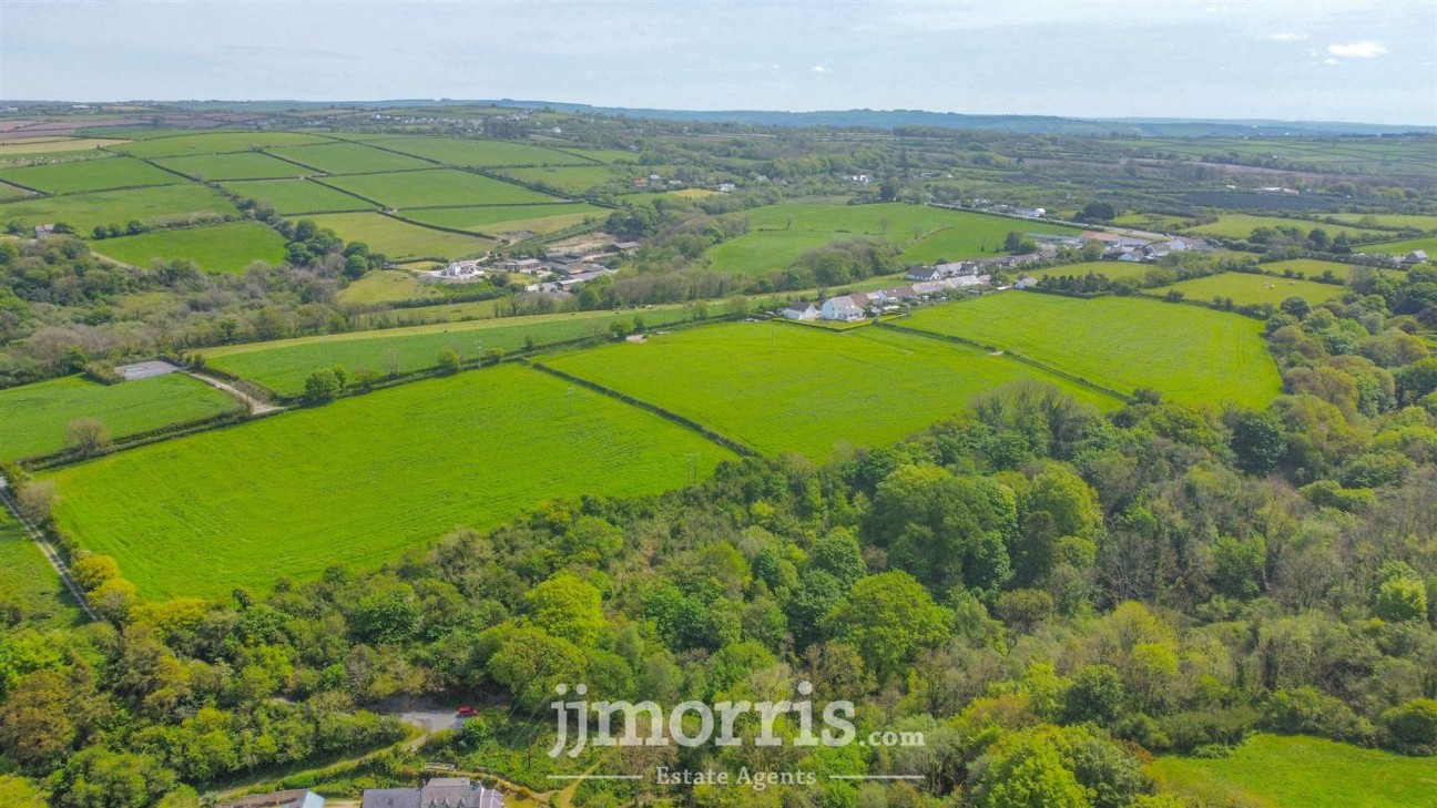 Lon Yr Ysgol, Blaenporth, SA43