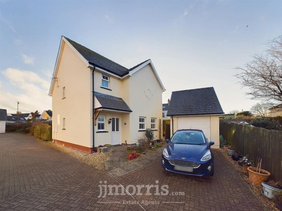 Maes Waldo, Fishguard, SA65