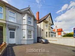 Aberystwyth Road, Cardigan, SA43
