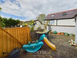 Aberystwyth Road, Cardigan, SA43