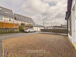Chapelfield Gardens, Narberth, SA67
