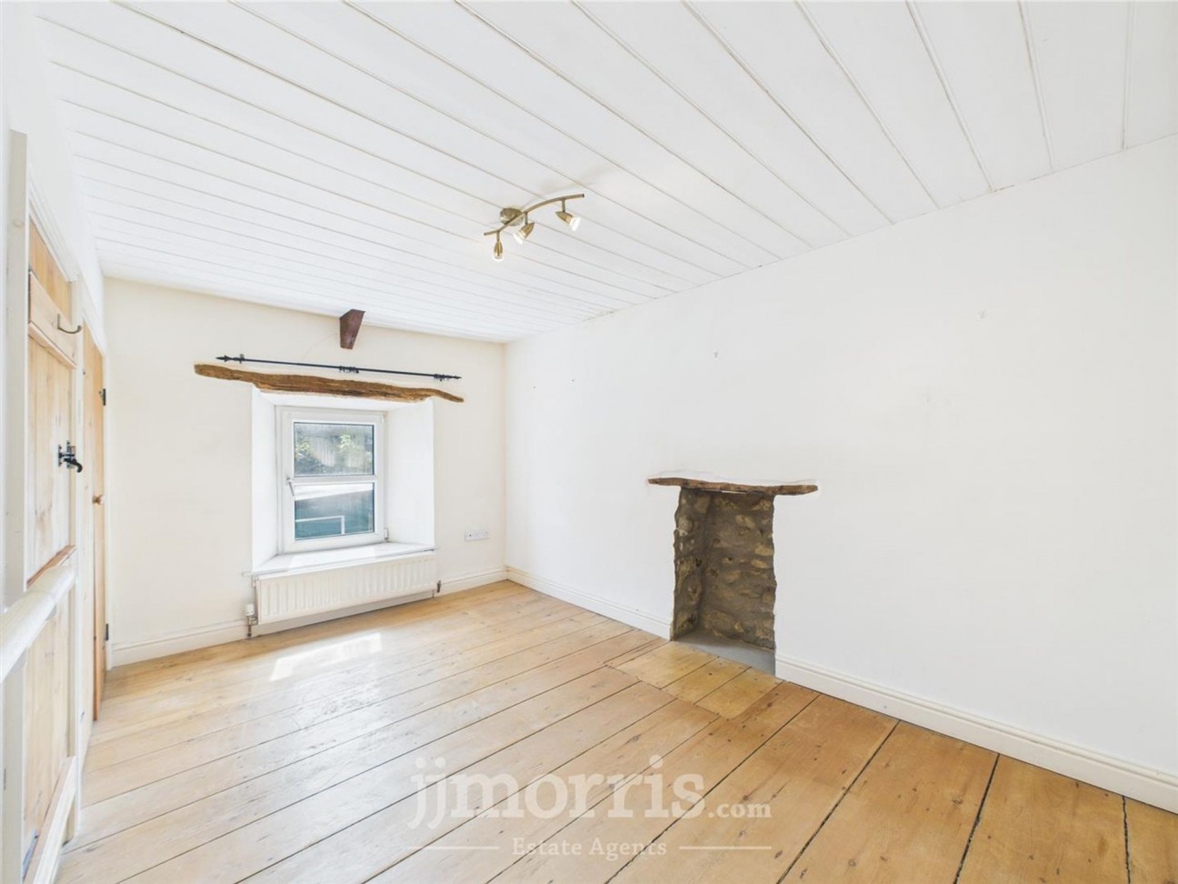 Dinas Cross, Newport, SA42