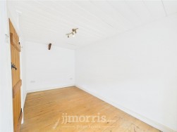 Dinas Cross, Newport, SA42