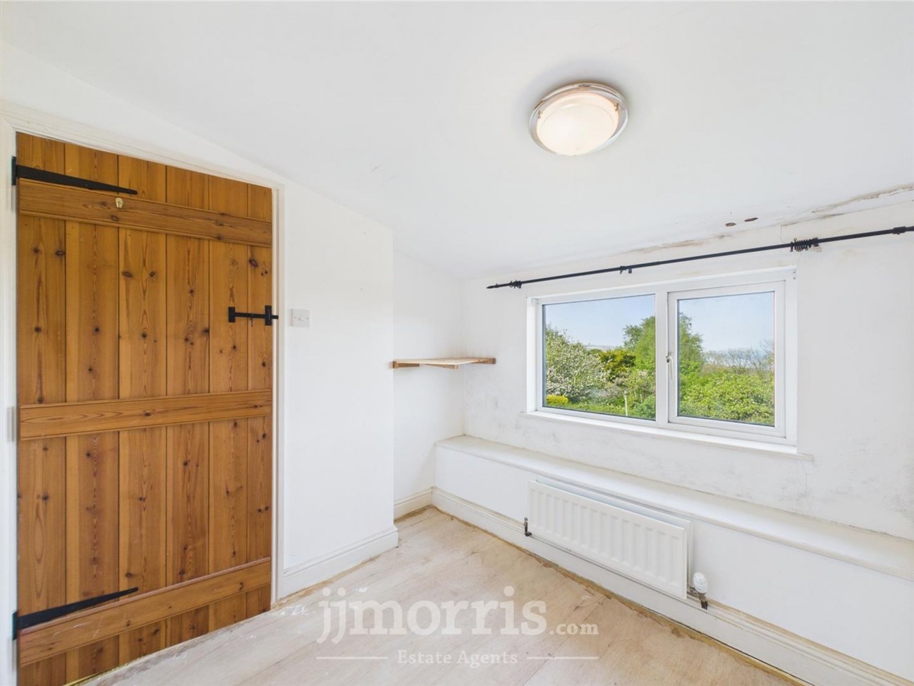 Dinas Cross, Newport, SA42