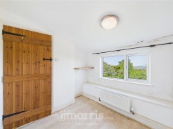 Dinas Cross, Newport, SA42