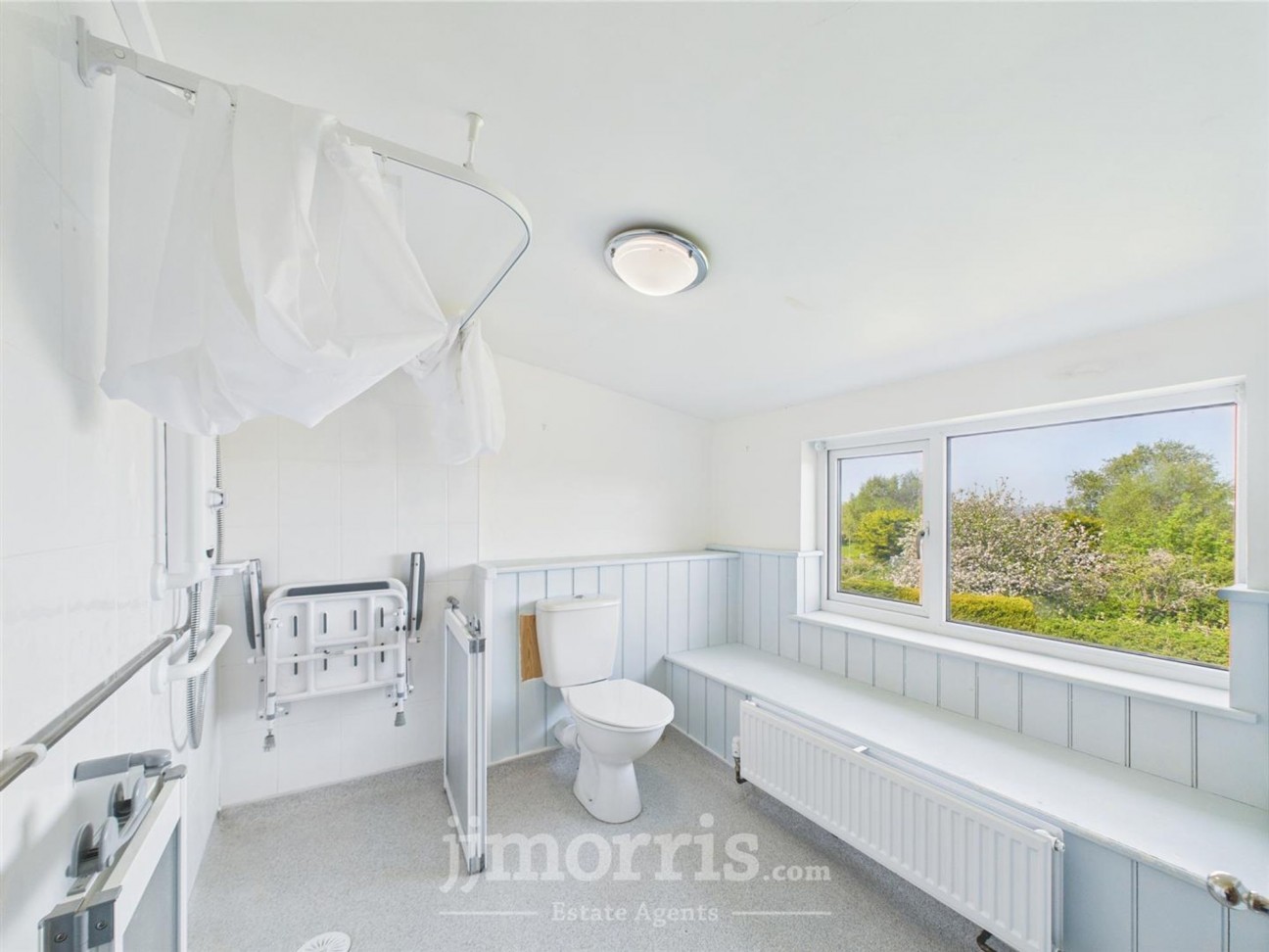 Dinas Cross, Newport, SA42