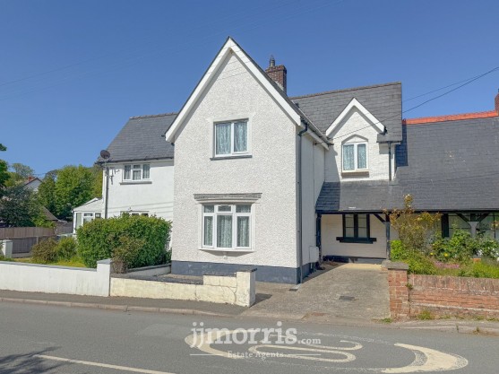 Gwbert Road, Cardigan, SA43