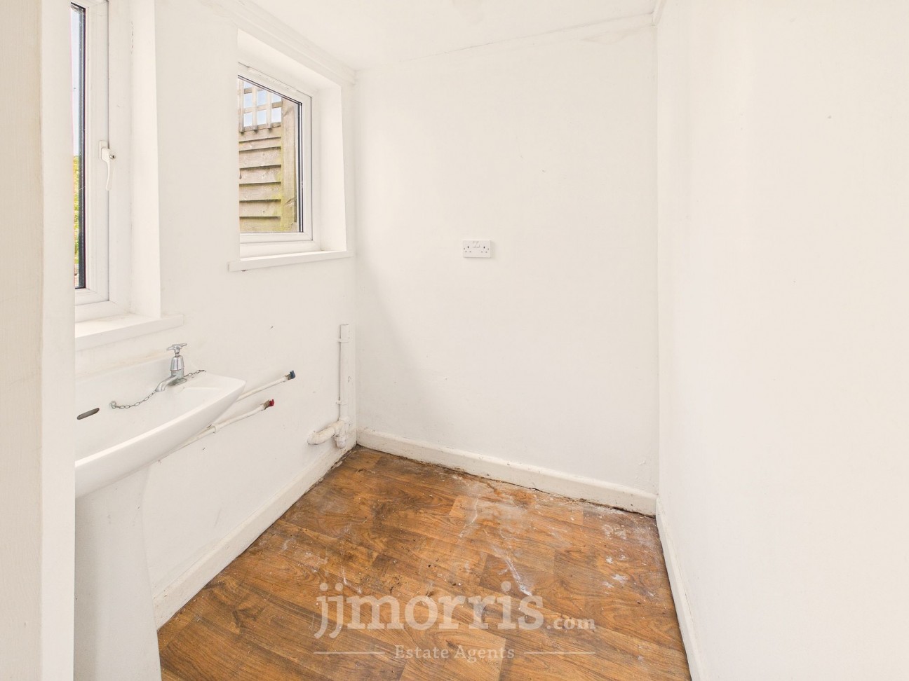 Gwbert Road, Cardigan, SA43