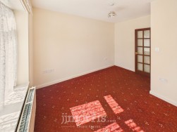 Gwbert Road, Cardigan, SA43