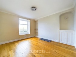 Stop And Call, Goodwick, SA64