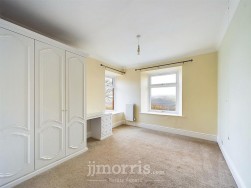 Stop And Call, Goodwick, SA64