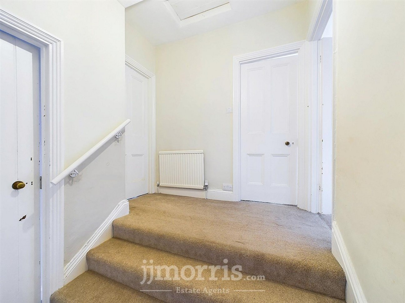 Stop And Call, Goodwick, SA64