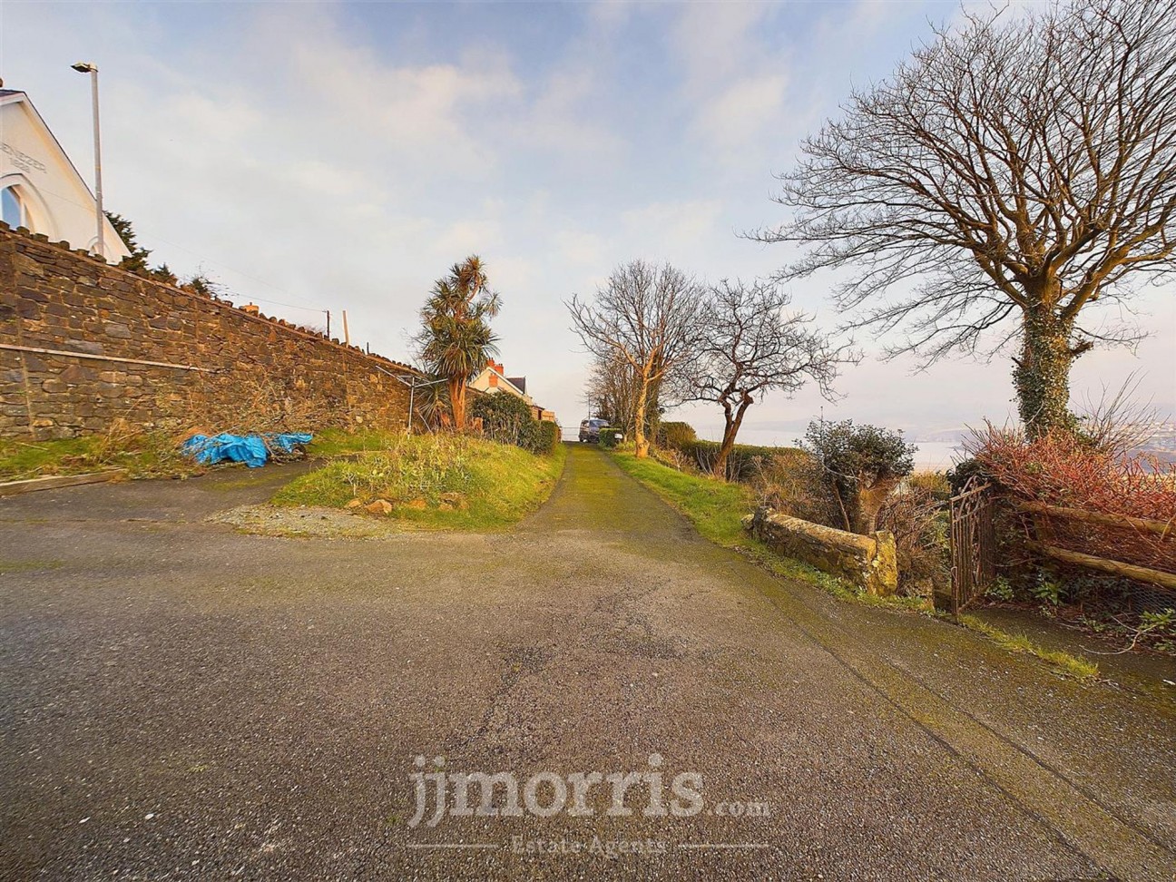 Stop And Call, Goodwick, SA64