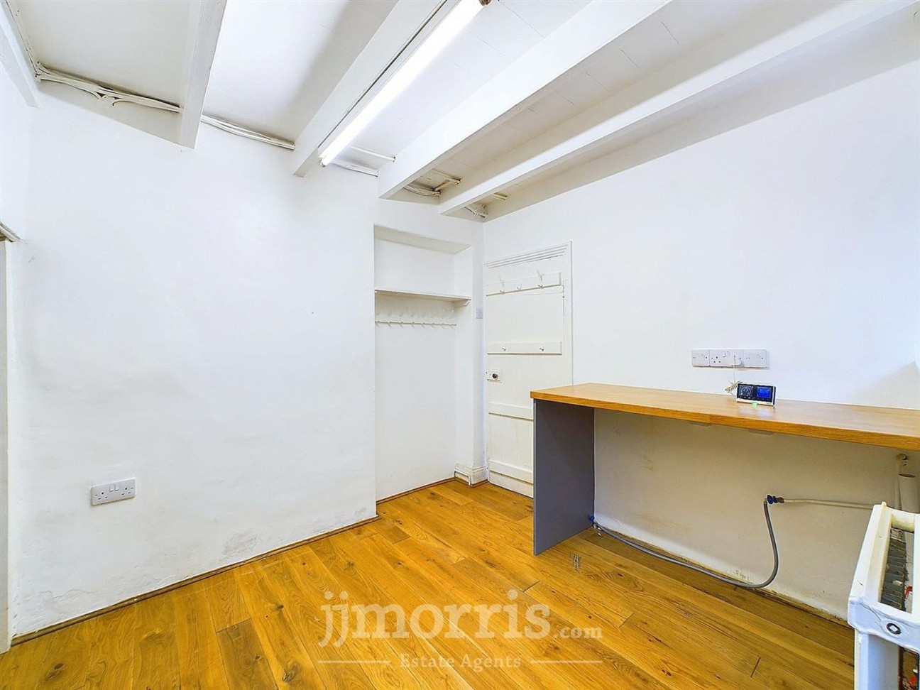 Stop And Call, Goodwick, SA64