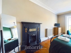 Dinas Cross, Newport, SA42