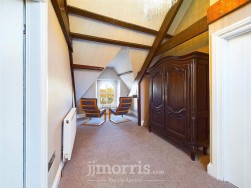 Dinas Cross, Newport, SA42