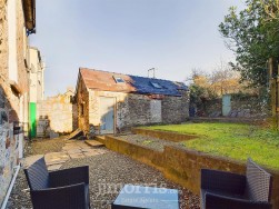 Dinas Cross, Newport, SA42