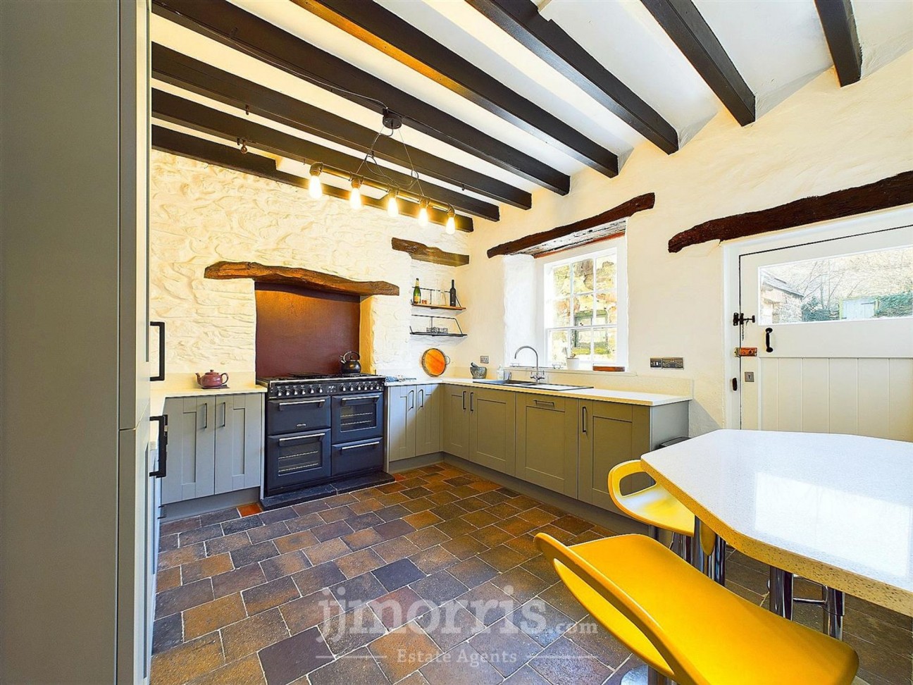 Dinas Cross, Newport, SA42