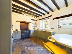 Dinas Cross, Newport, SA42