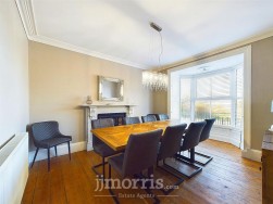 Dinas Cross, Newport, SA42