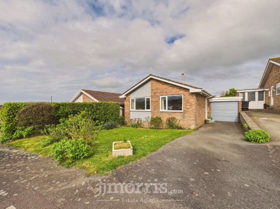 29 Ffordd Y Bedol, Aberporth, SA43