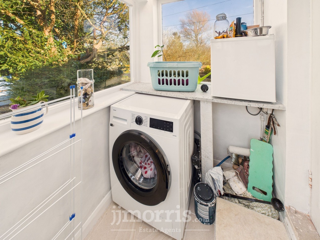 Dinas Cross, Newport, SA42