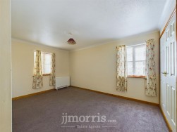 Clos Tawela, Silian, SA48