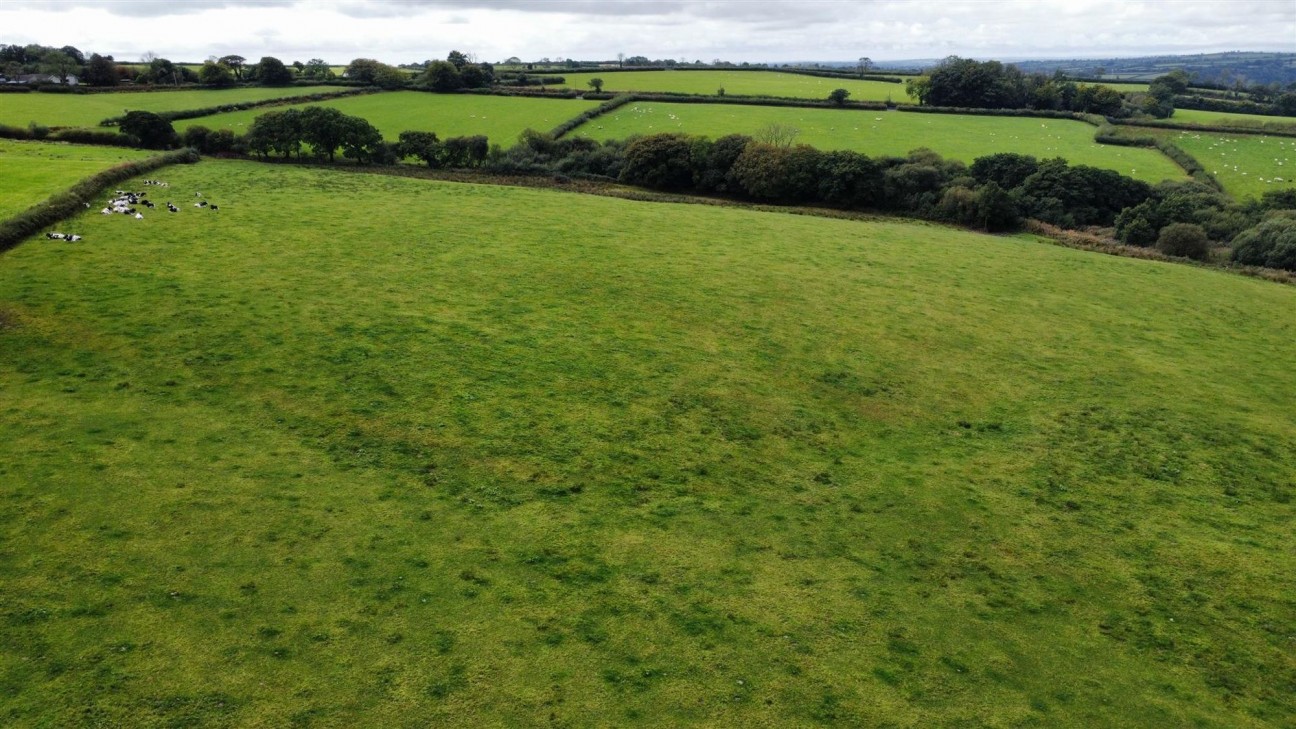 Henllan Amgoed, Whitland, SA34