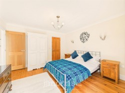 Feidr Ganol, Newport, SA42