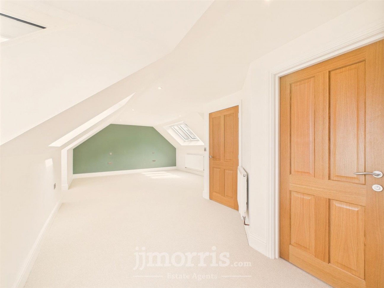 Feidr Ganol, Newport, SA42